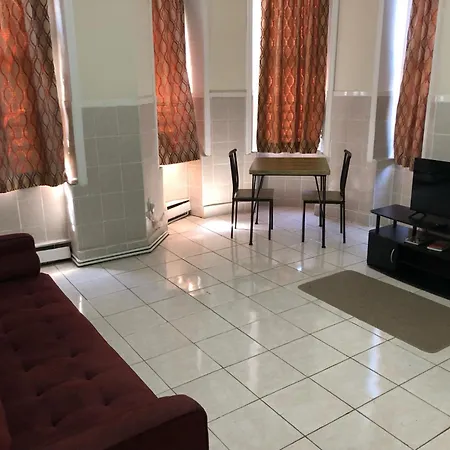 Private 1-Bedroom Apartment Only 15 Minutes To New York City Manhattan Union City Exterior photo
