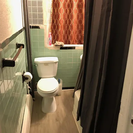 Private 1-Bedroom Apartment Only 15 Minutes To New York City Manhattan Union City Exterior photo