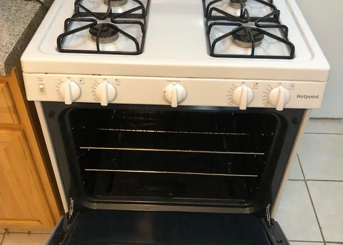 Private 1-Bedroom Apartment Only 15 Minutes To New York City Manhattan
